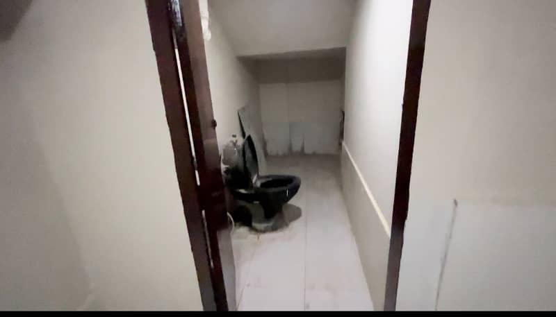 OFFICE BASEMENT FOR RENT IN BLOCK 13-B, GULSHAN 3