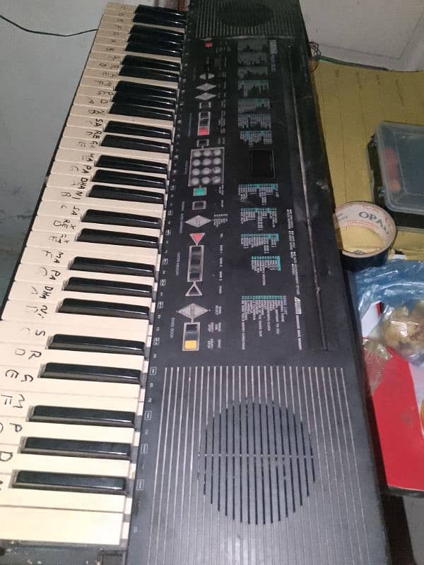 YAMAHA PSR 300 0