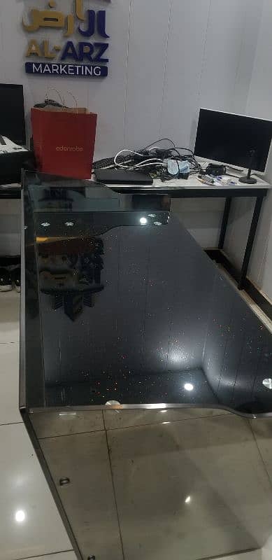 Tempered Glass Table 1