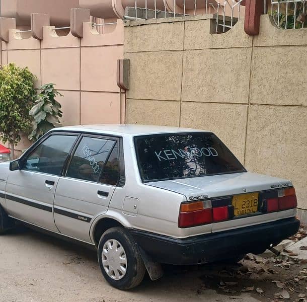 Toyota Corolla 1986 13