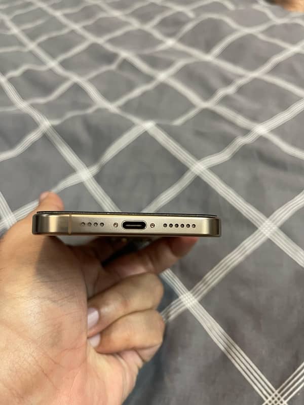 iPhone 16 Pro Max 256 GB 6