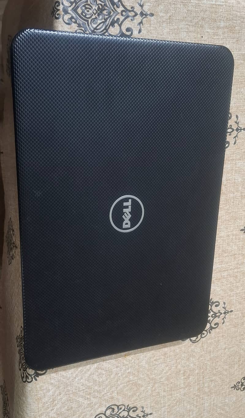 Dell laptop, core i3, 4gb, 520 gb, original charger good condition 2