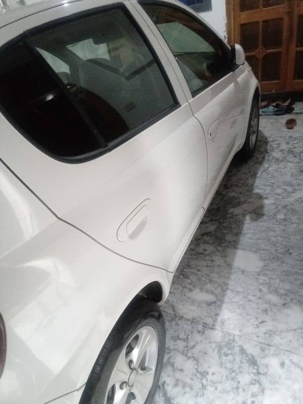 Toyota Vitz 2004 1