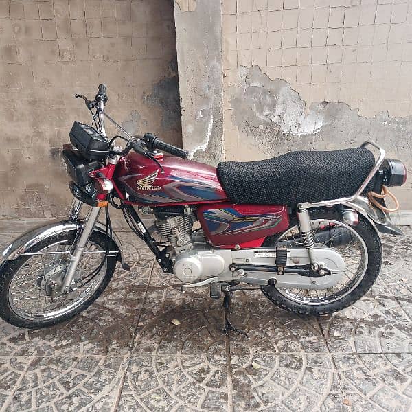 Honda CG125 Red color for sale 0