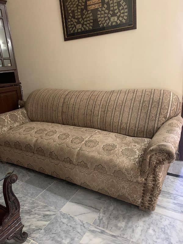 3 seater sofa 0