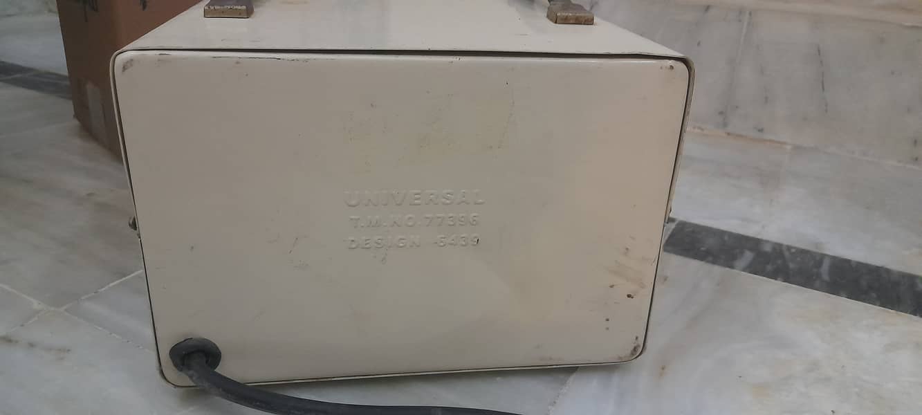 Universal A-70 voltage stabilizer heavy duty 7000 Watts 2