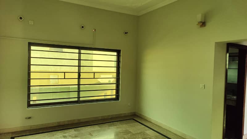 4500 Square Feet Upper Portion In G-15 Is Available 0