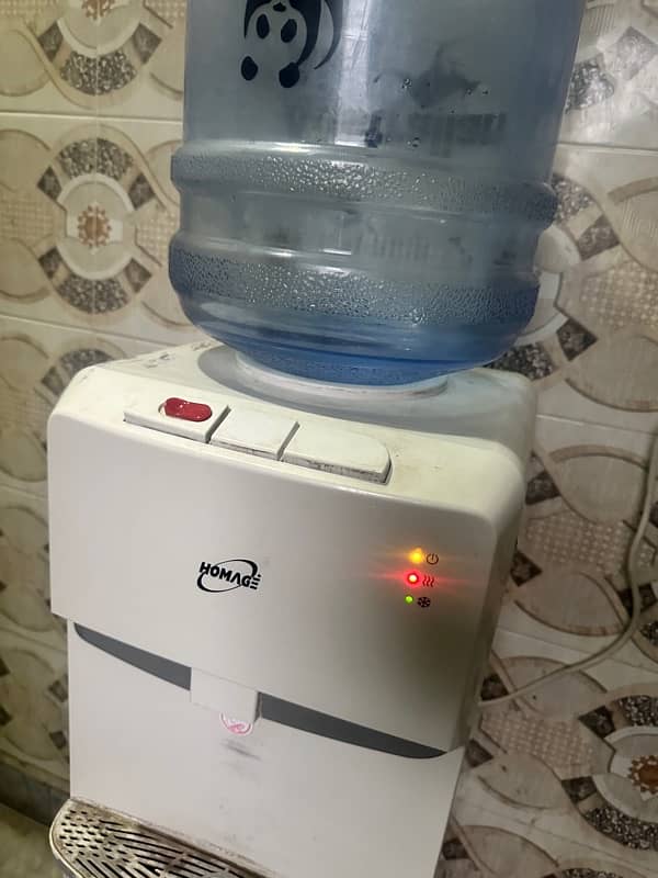 Homage Water Dispenser in good condition 1