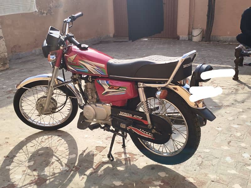 Honda 125 2023 Model No Plat no 5911 3