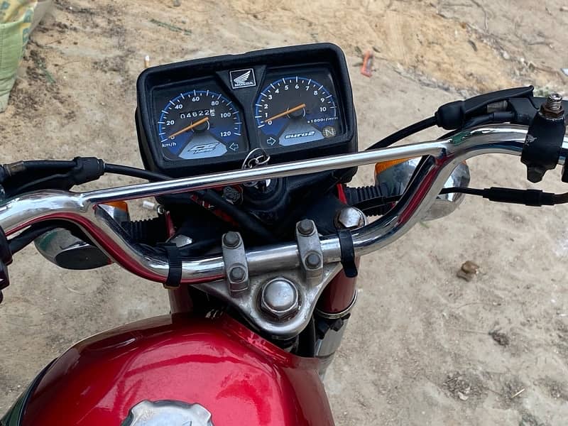 2023 HONDA 125 RED 4