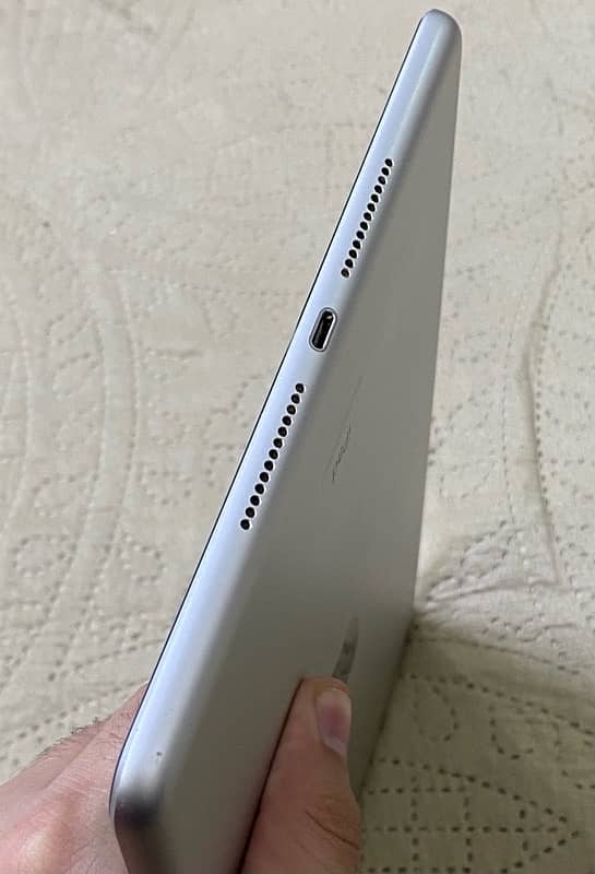 Apple iPad 9 2021 10