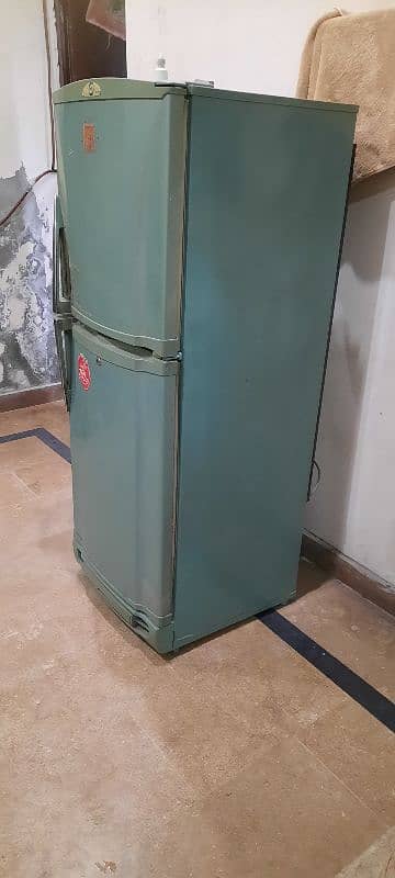 PEL Refrigerator Good Condition 3