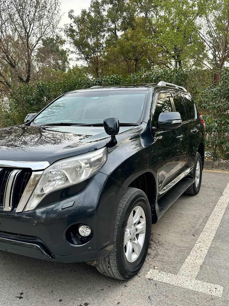 Toyota Prado TX 4.0 2011 Model 2