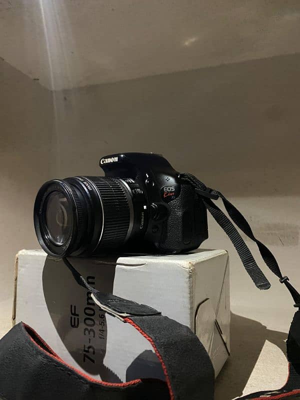 Canon Kiss X5 DSLR Camera 1