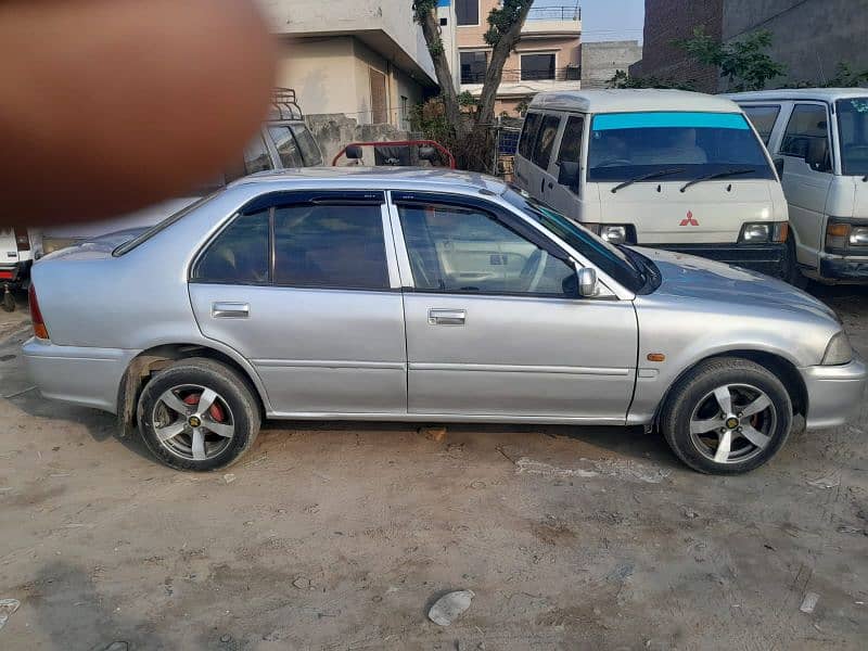 Honda Civic VTi 1998 4