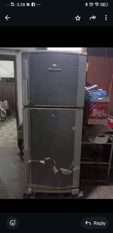 dawlance medium fridge 1