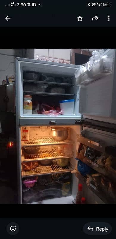 dawlance medium fridge 2