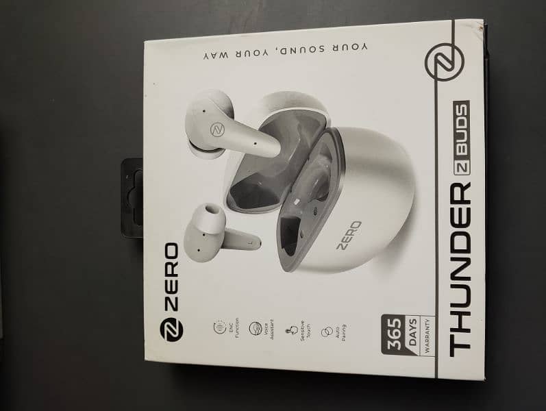 Zero Life style Thunder earbuds 0