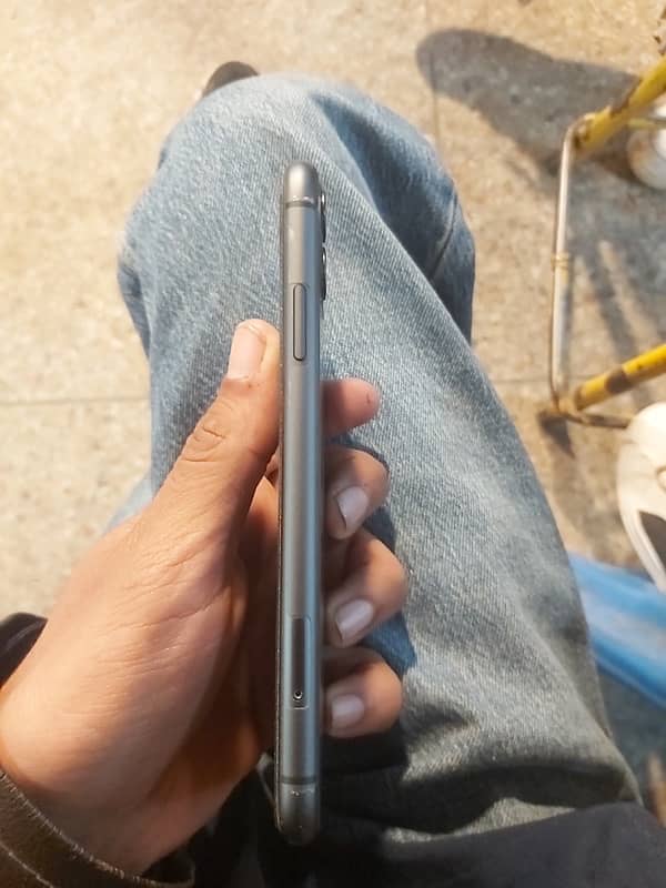 iphone 11 non pta jv (urgent sale) 4