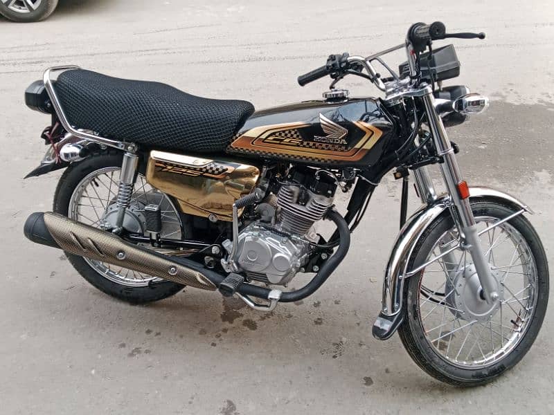 Brand new Honda 125 Gold in very reasonable price 1