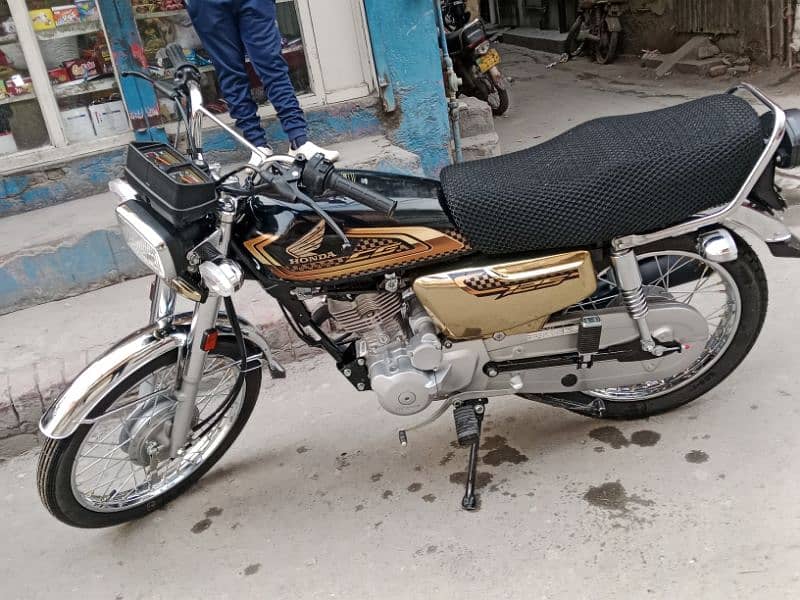 Brand new Honda 125 Gold in very reasonable price 4