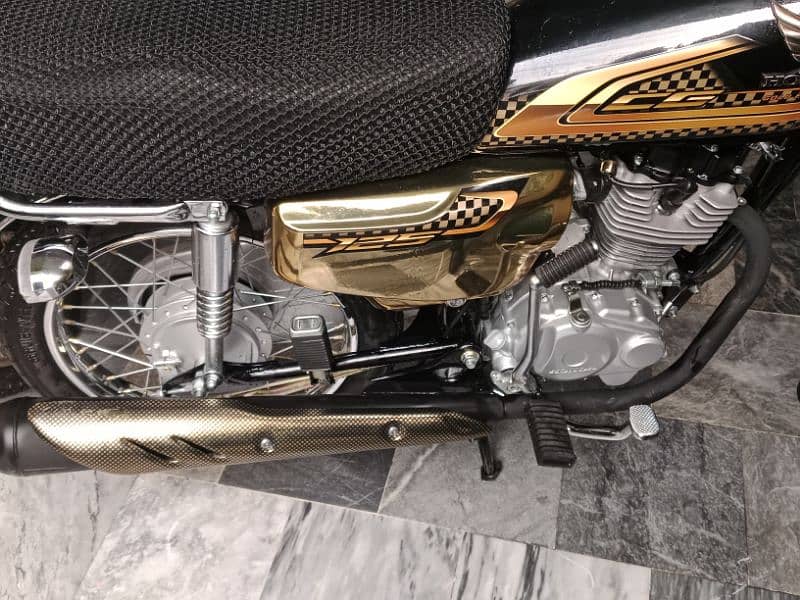 Brand new Honda 125 Gold in very reasonable price 7