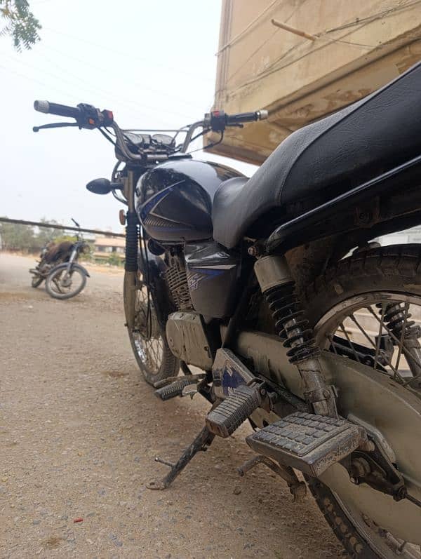 Suzuki GS 150 For Sale 3