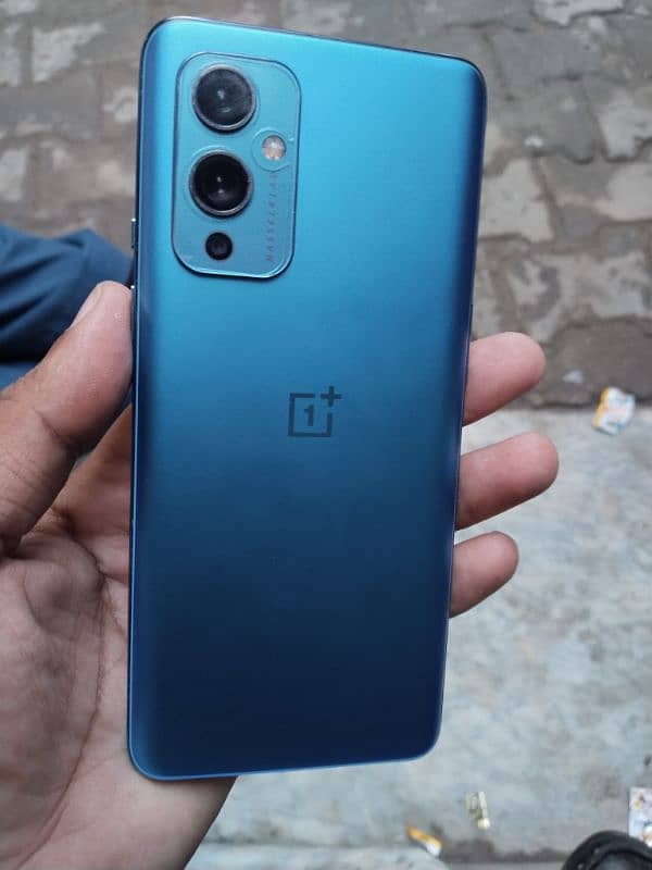 OnePlus 9 8/128 3