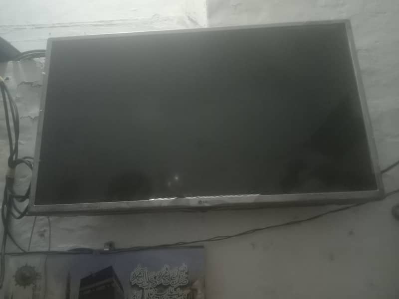 no difect best condition 32 inch LG 0