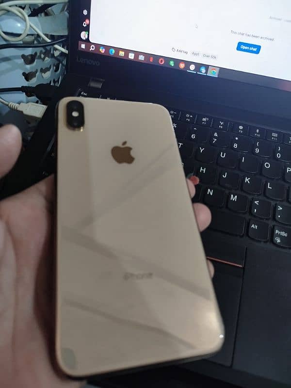 iphone xs max gold 64 gb  pta approve 3