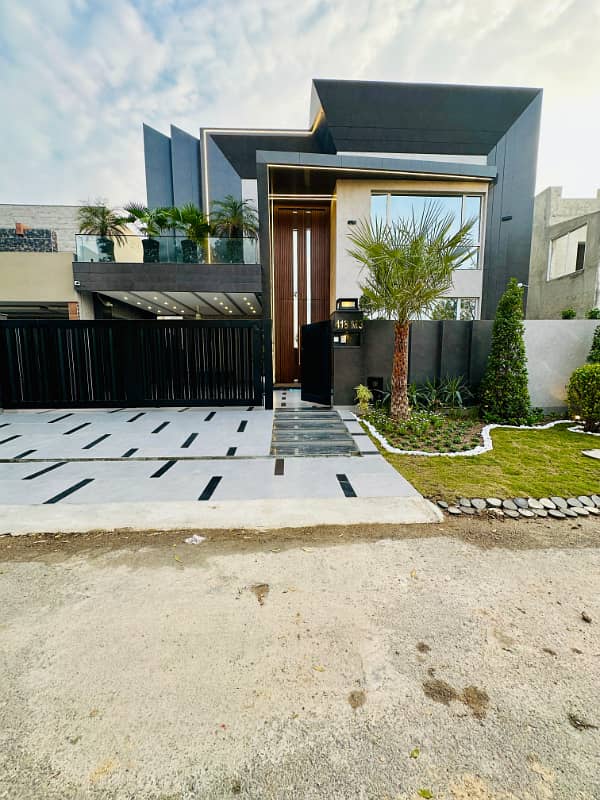 1 Kanal Fully Furnished Brand New House Available For Sale In Lake City Prime Location 0