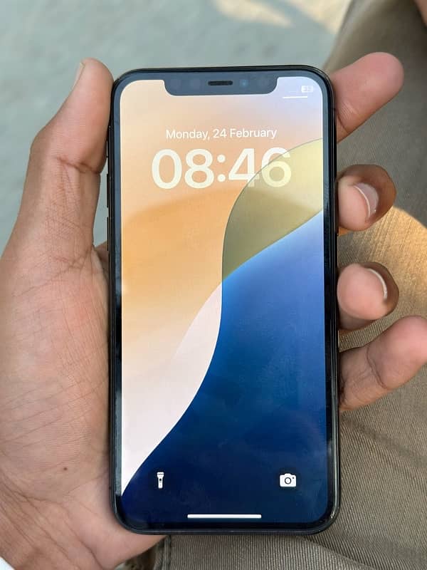 iPhone 11 Pro 1