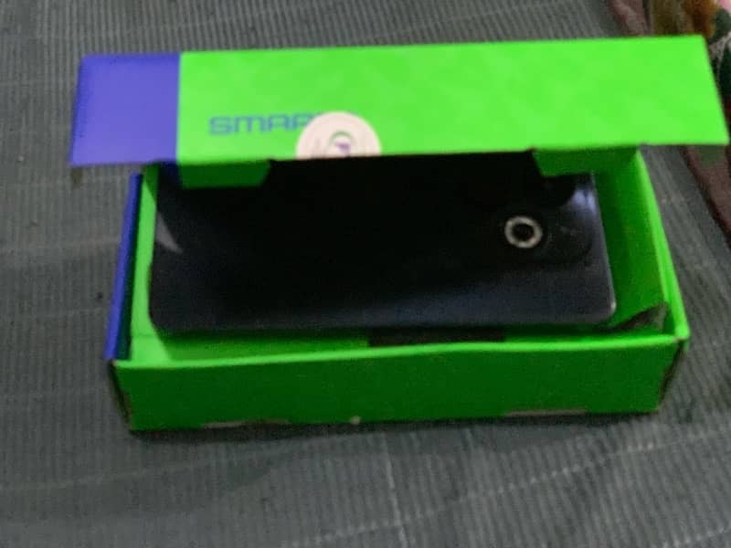 infinix smart 8 64gbram 4