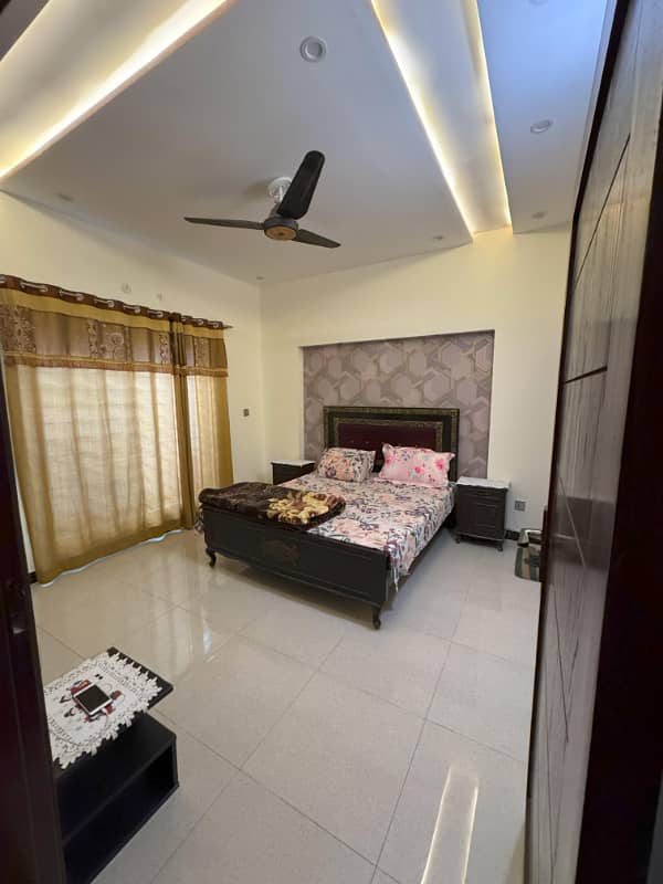 1 Kanal Beautiful 1st Floor Portion For Rent 1