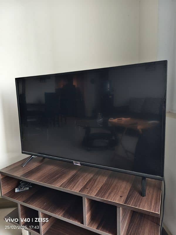 TCL Led Smart TV 40 Inch 0