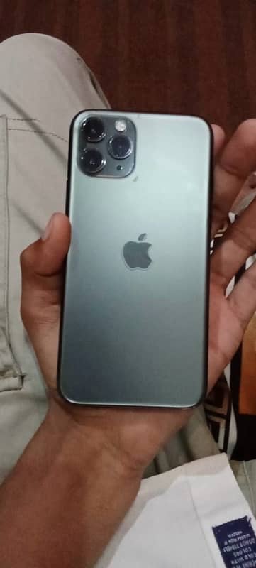 iphone 11 pro 2