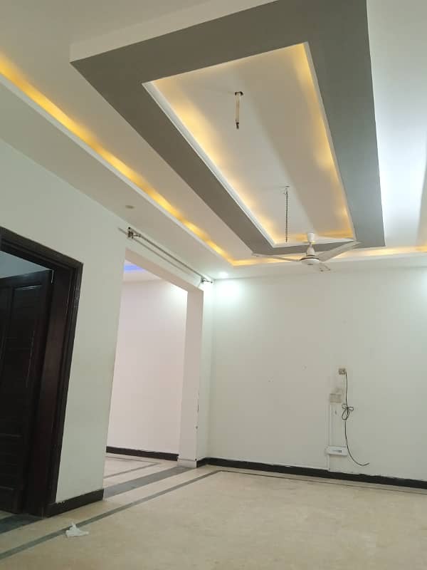 7 Marla Uper Portion Availabe For Rent in G-15 Islamabad 3