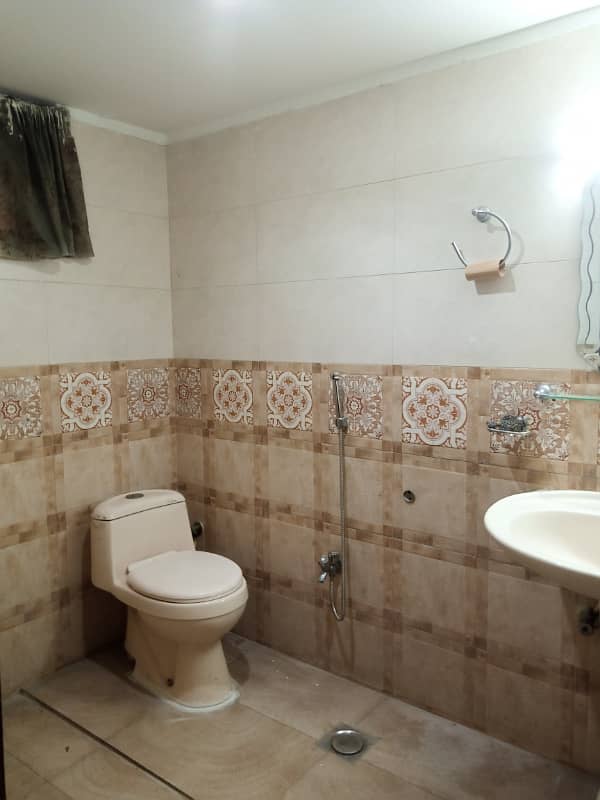 7 Marla Uper Portion Availabe For Rent in G-15 Islamabad 8