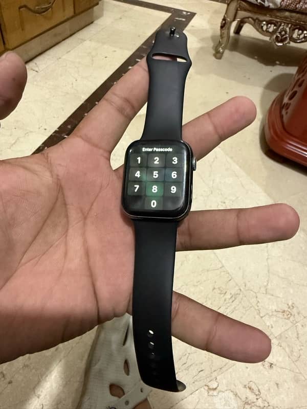 Apple Watch Series 4 cellular 1