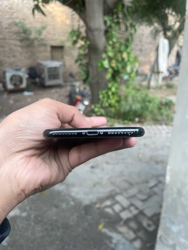 7plus pta Get black clr 128 gb 2