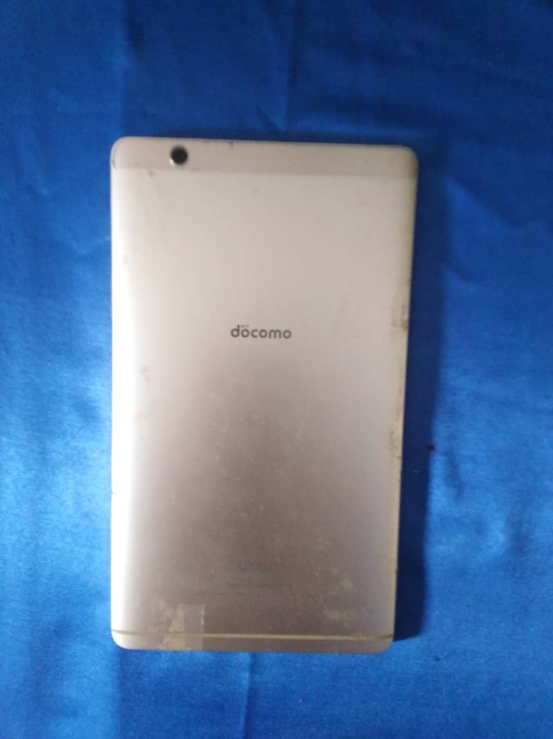 Huawei Docomo 3/16 GB Tablet 1