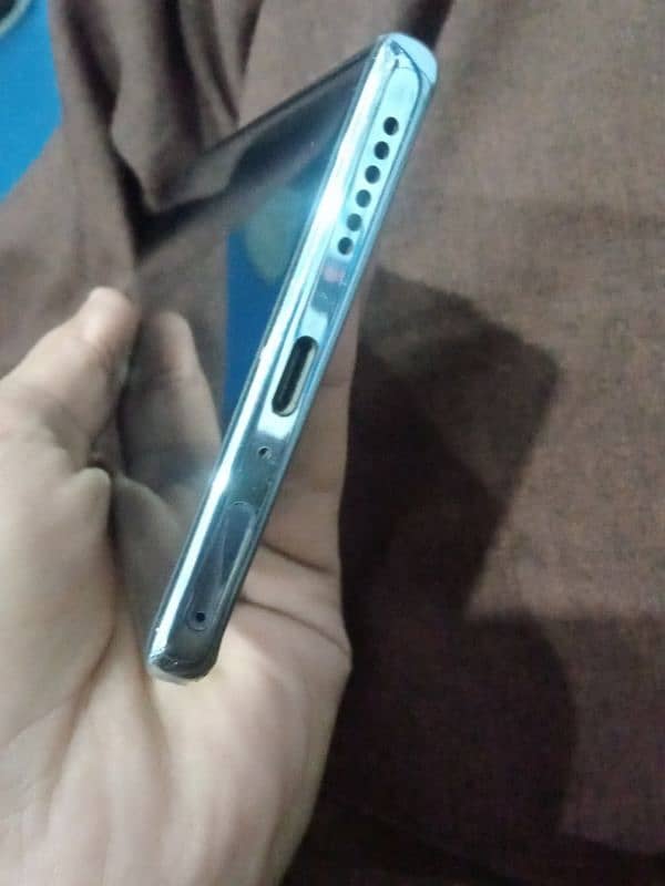 infinix zro40 4