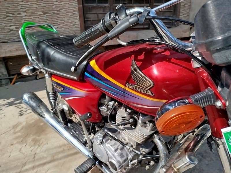 Honda 125 full genuine 4