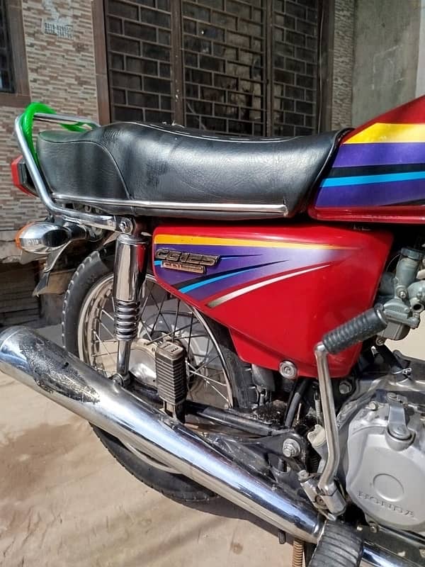 Honda 125 full genuine 6