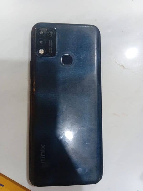 infinix Hot 10 play 4/64 1