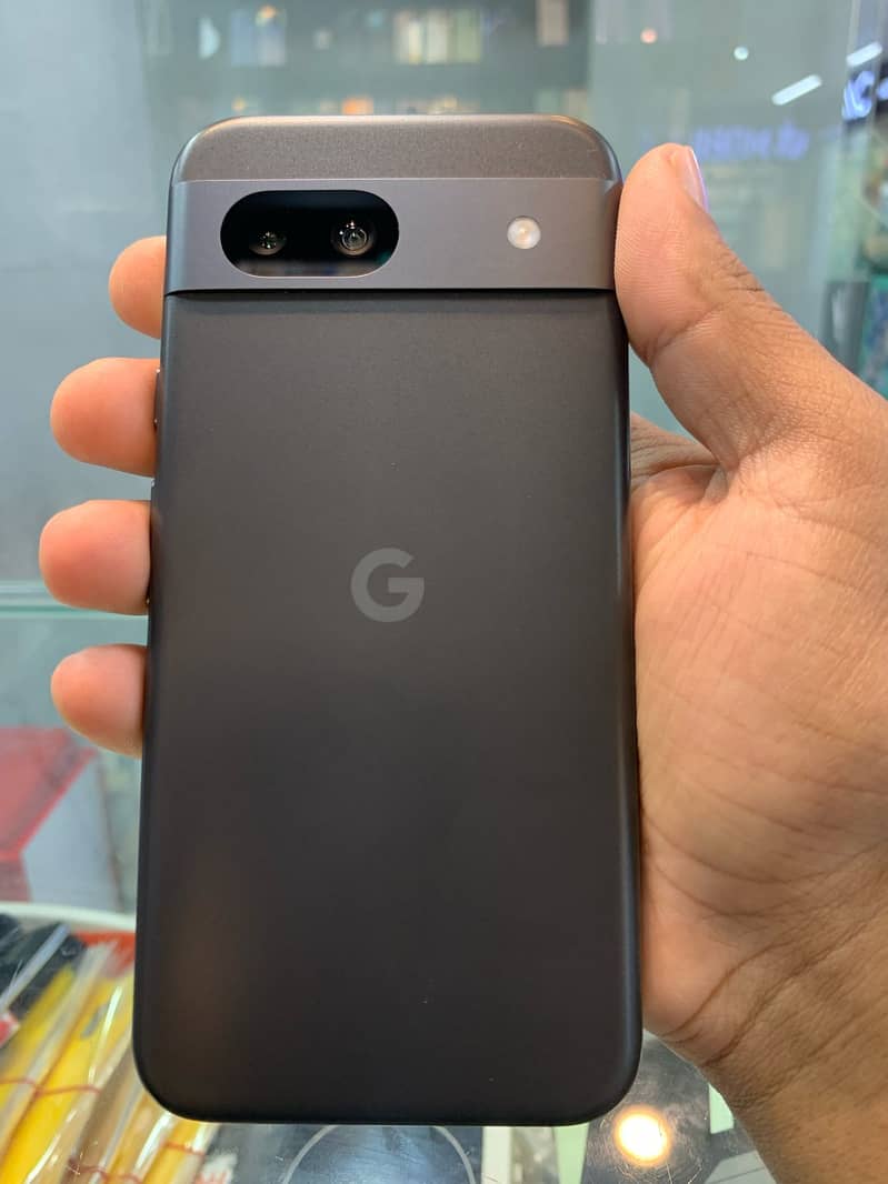 Google Pixel 8a 1