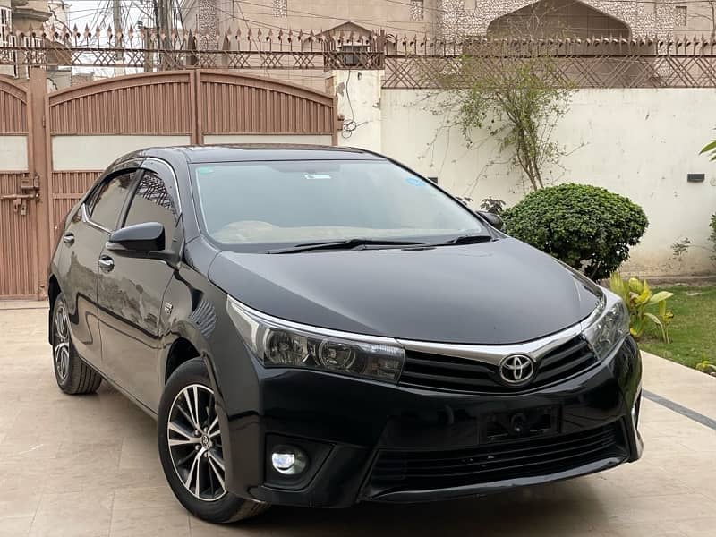 Toyota Corolla Altis 2015 0