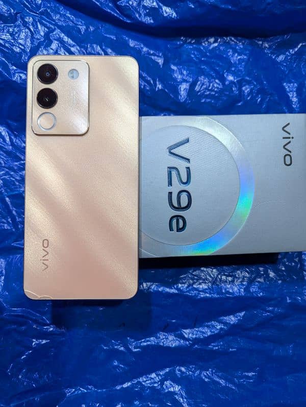 Vivo v29e 5G Gold 8+8/256 0