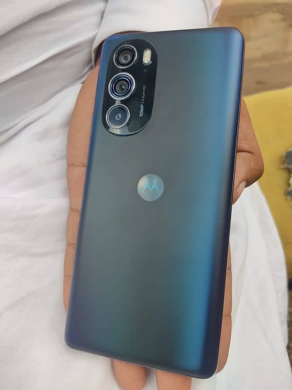 motorola edge 30 pro 4