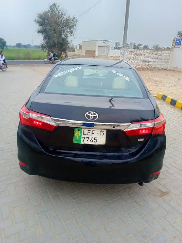 Toyota Corolla XLI 2015 model urgent sale. 1